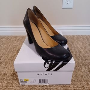 Nine West Black Leather Heels.  Sz 6.5, medium width, 3 1/4" heel.